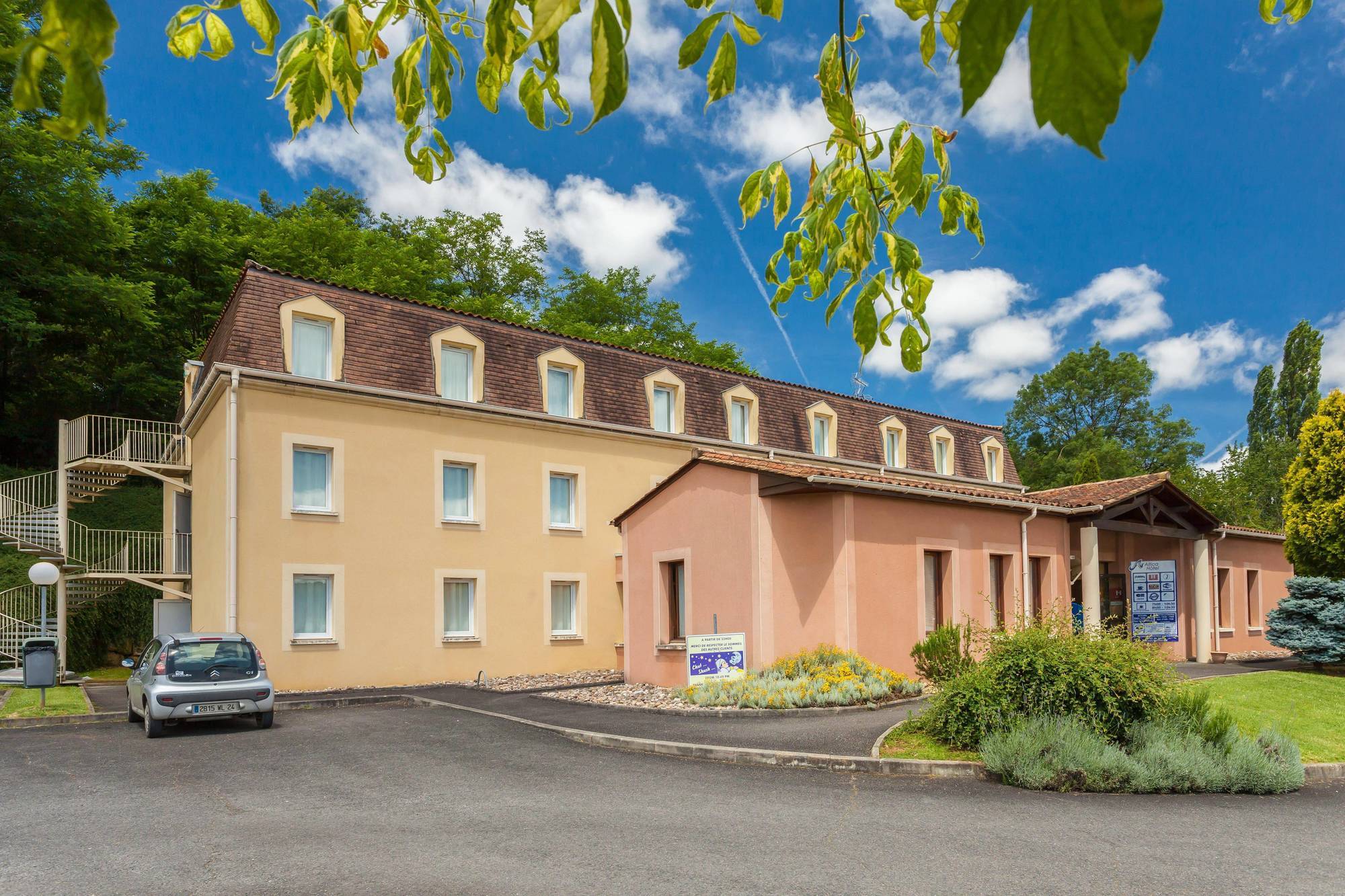 Sure Hotel By Best Western Sarlat-la-Canéda Kültér fotó